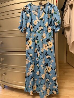 Ann Taylor Sky Blue Floral Midi Dress with Puff Sleeves